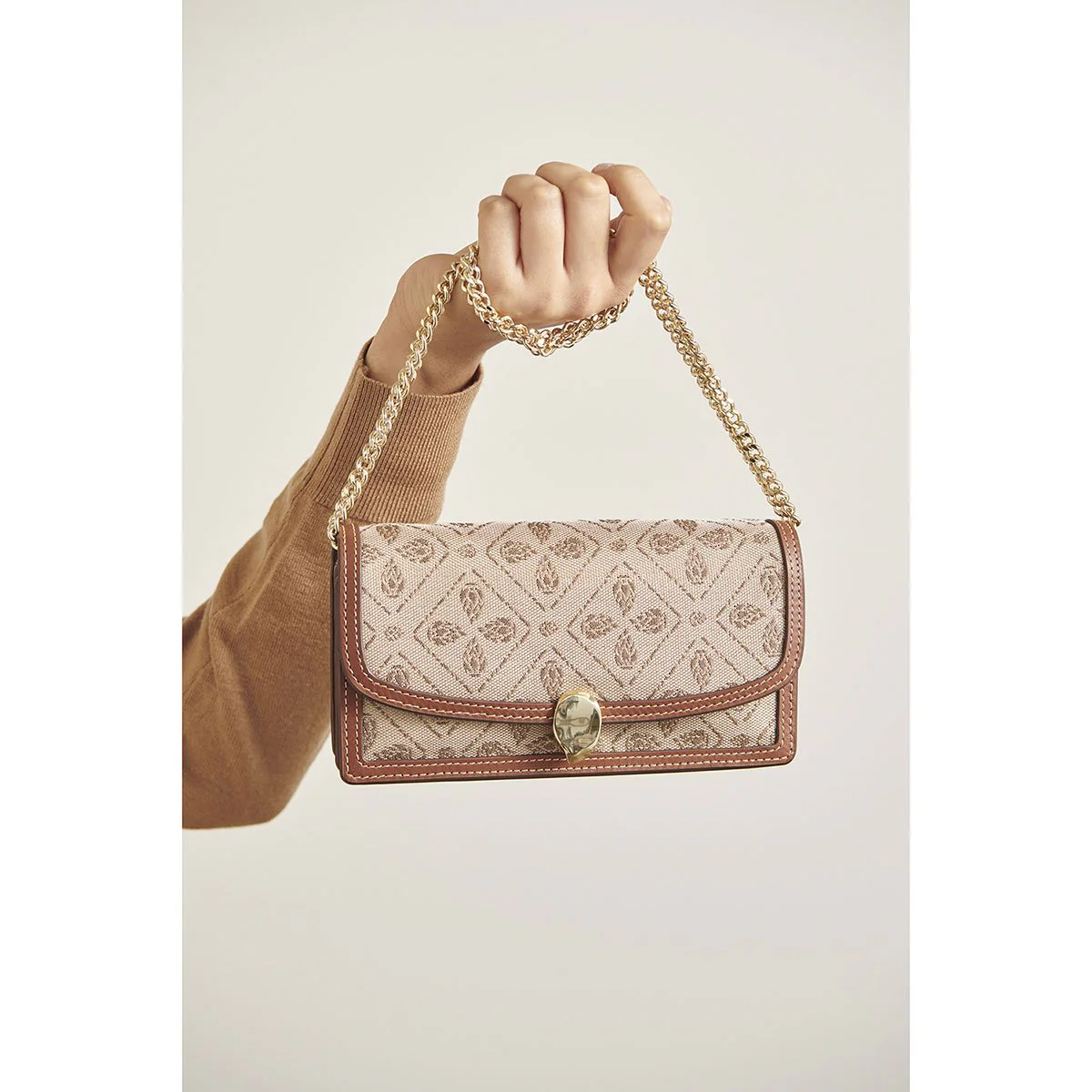Adelie Wallet Clutch - Image 6