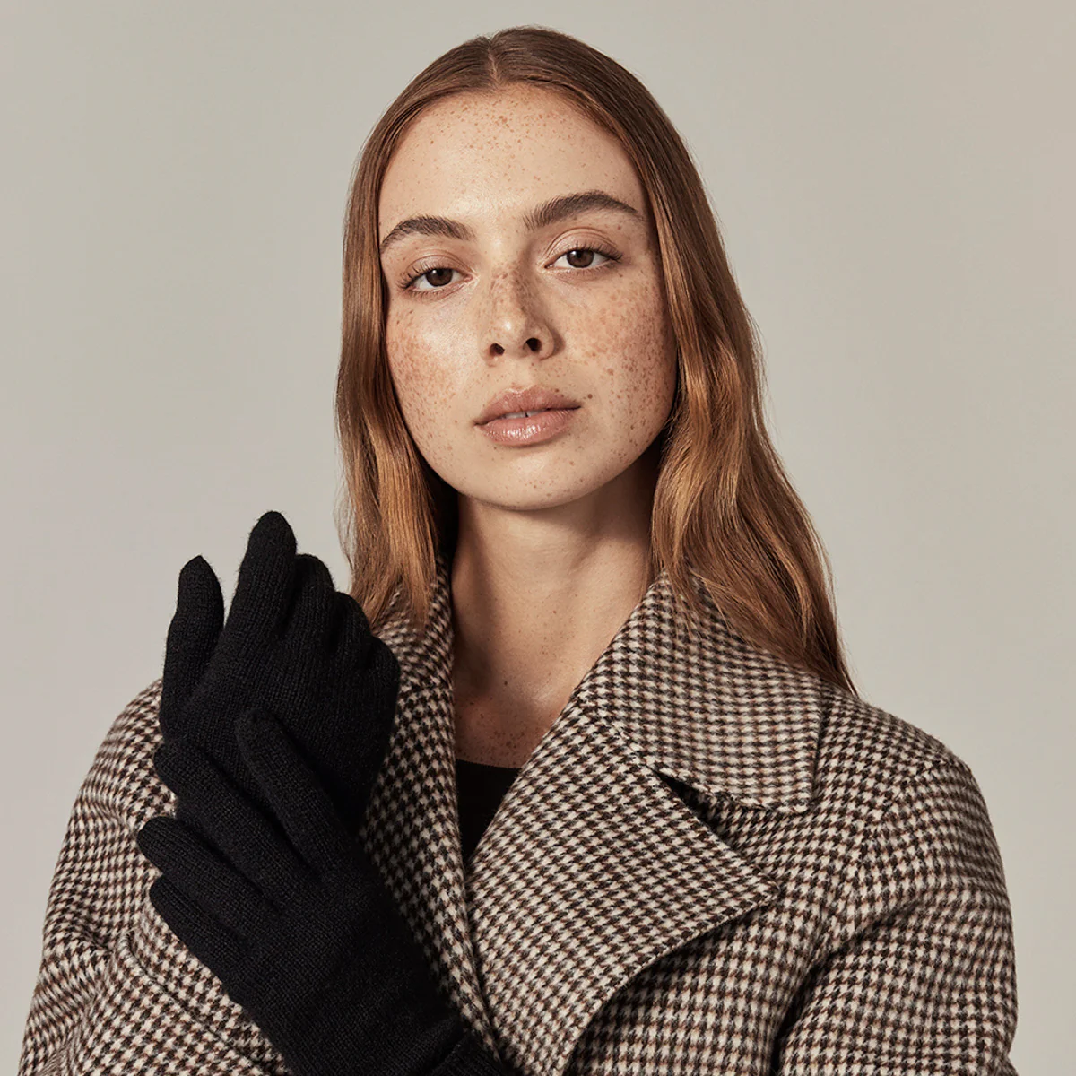 Blaire Cashmere Gloves - Image 11