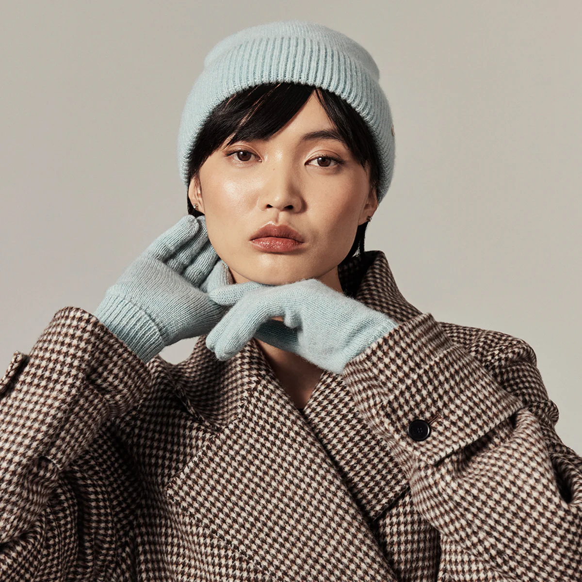 Blaire Cashmere Gloves - Image 13