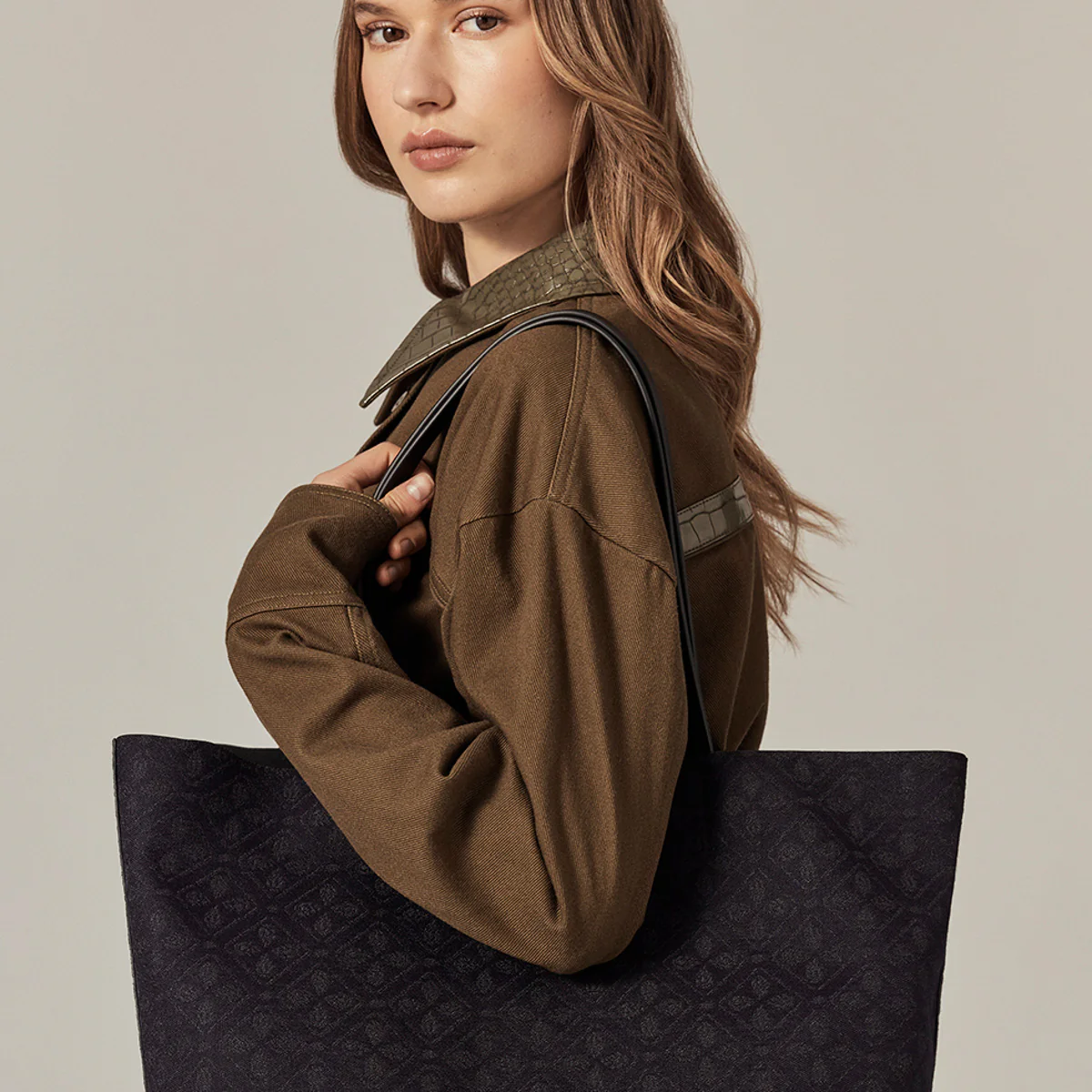 Matale Jacquard Tote - Image 5