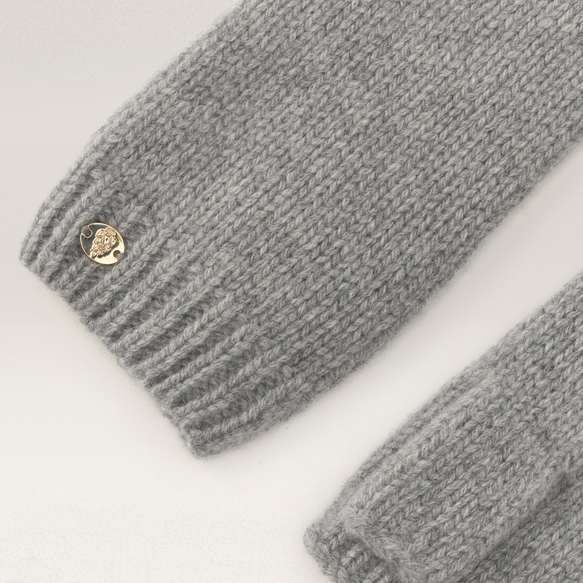 Perry Arm Warmer - Image 4