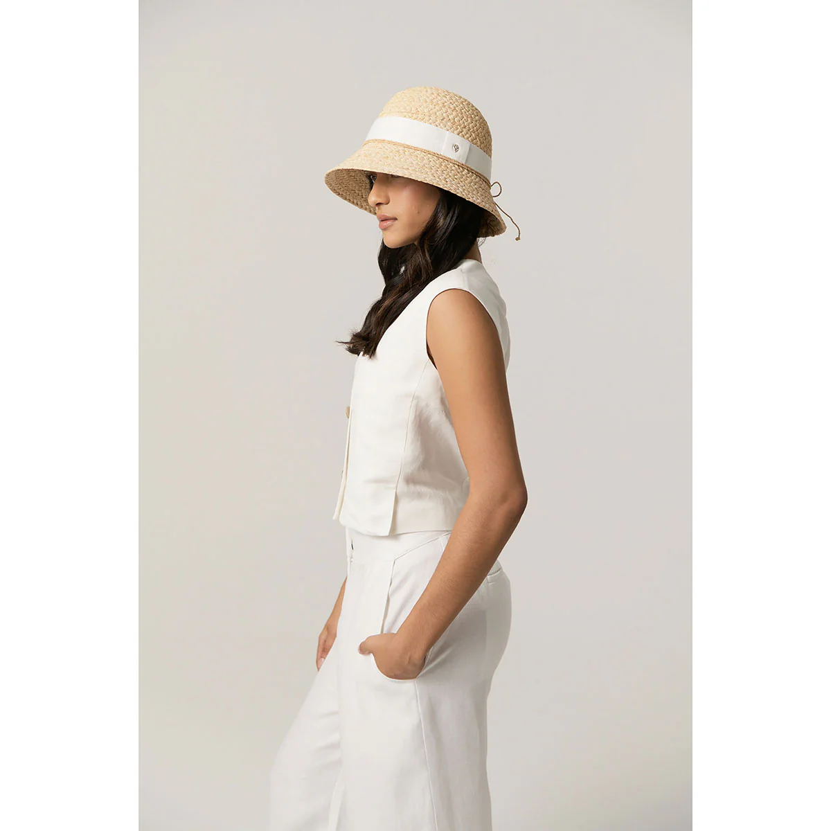 Rebecca Cloche - Image 12