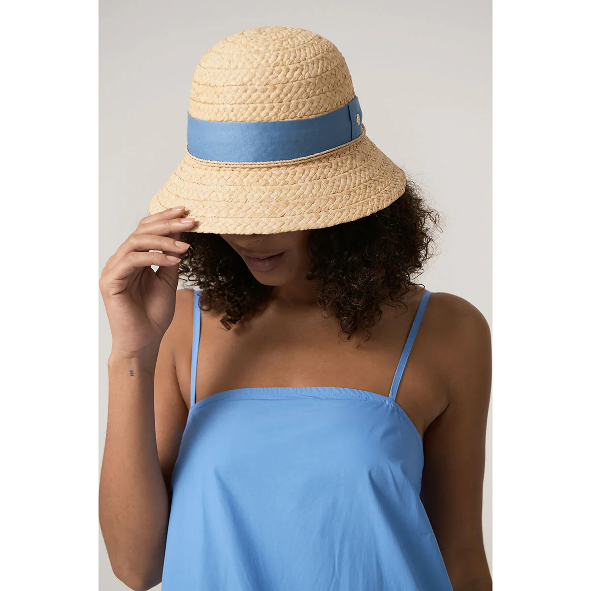 Rebecca Cloche - Image 13