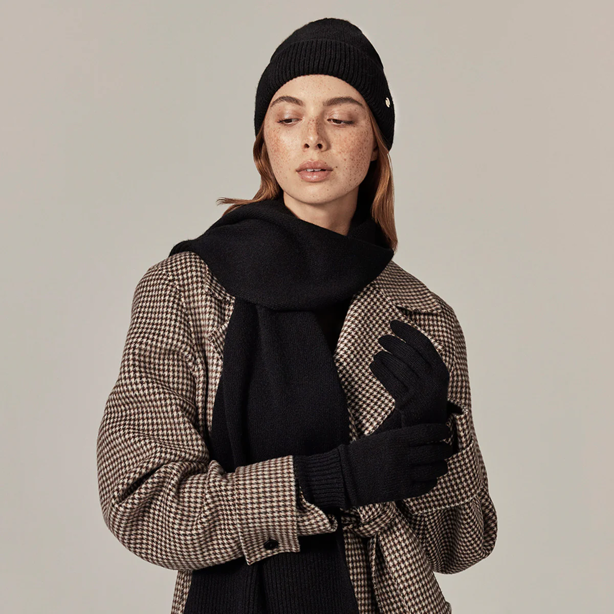 Vivian Cashmere Beanie - Image 9