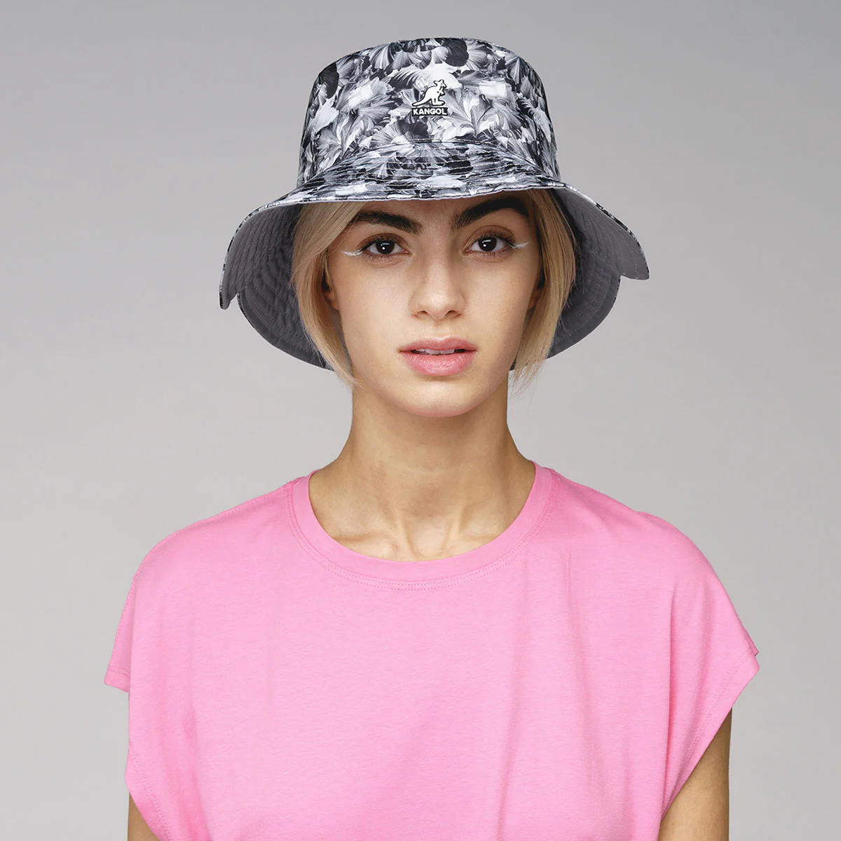 Floral Reversible Bucket - Image 4